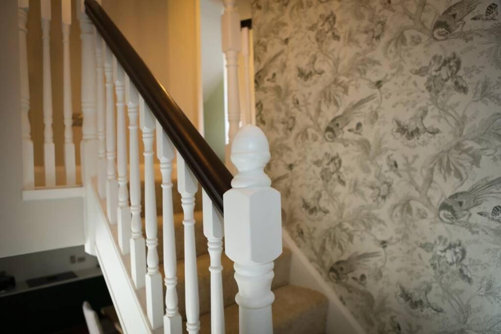 5* Self Catering Villa Nenagh Bagian luar foto